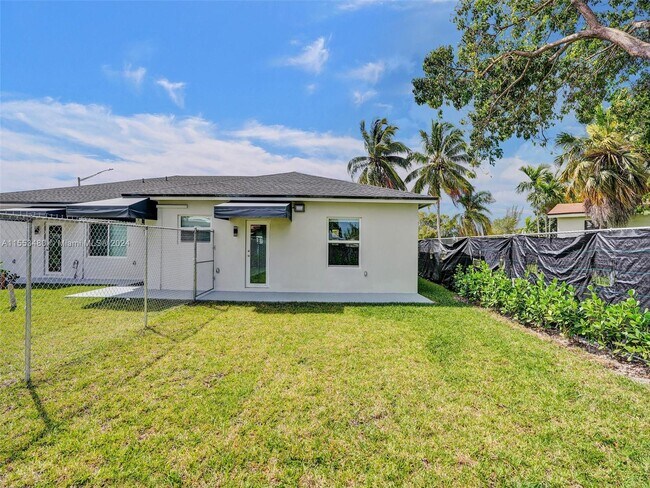 Building Photo - 14519 SW 272nd St