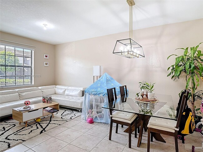 Building Photo - 15073 SW 115th Terrace