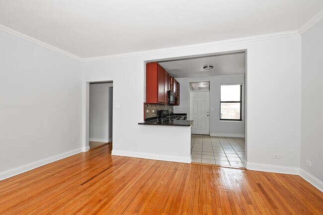 Building Photo - 7219 S Yates Blvd