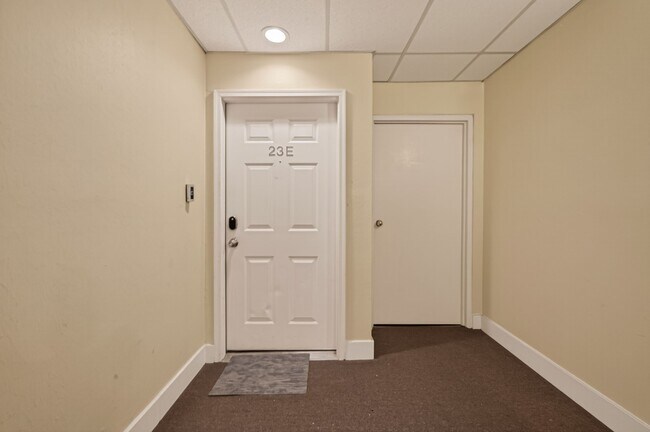 Building Photo - 2211 S Braeswood Blvd