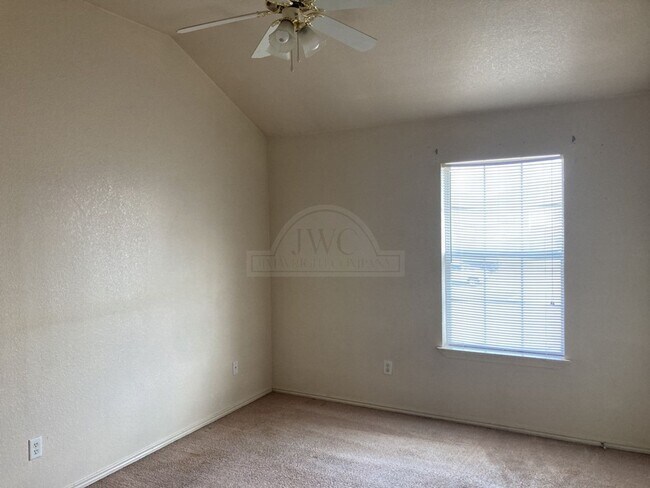 Building Photo - 4507 Jeff Scott Dr