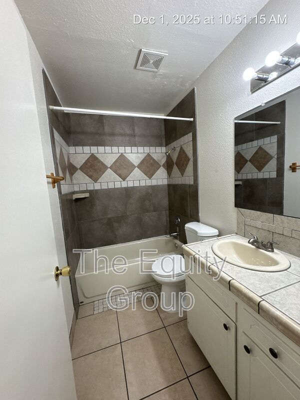 Building Photo - 1863 Emma Lee Ln