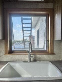 Building Photo - 172 Webster St