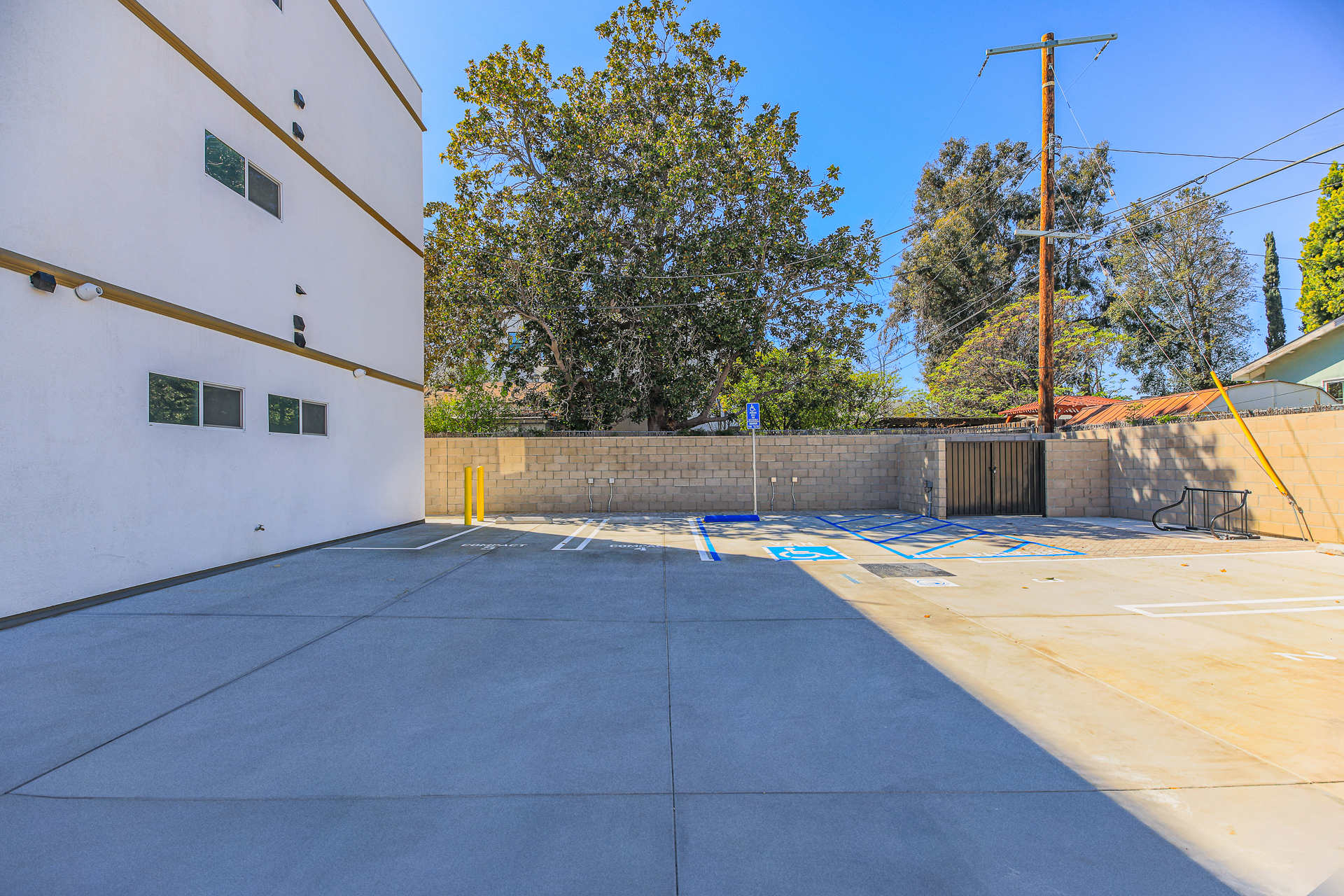 Building Photo - 11435 Cumpston St