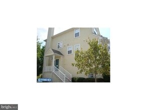 Building Photo - 7501 Juniper Ln