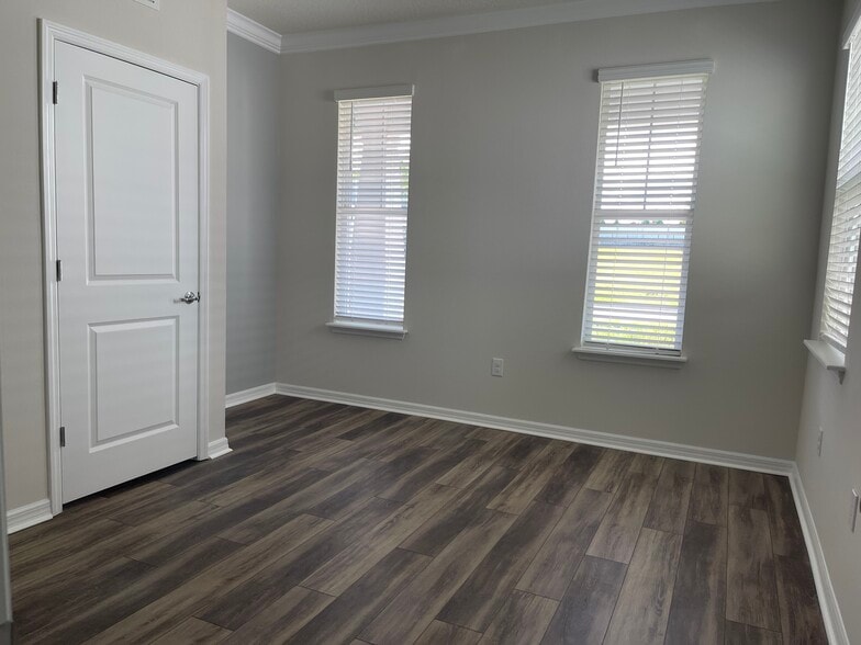 Building Photo - 3276 Buoy Cir