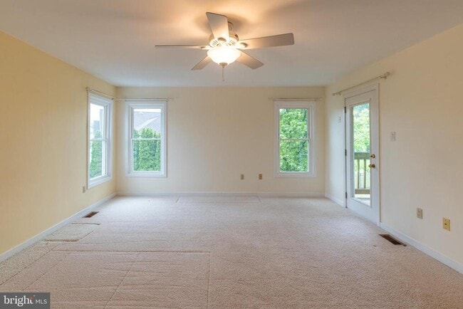 Building Photo - 56 W Windrose Dr
