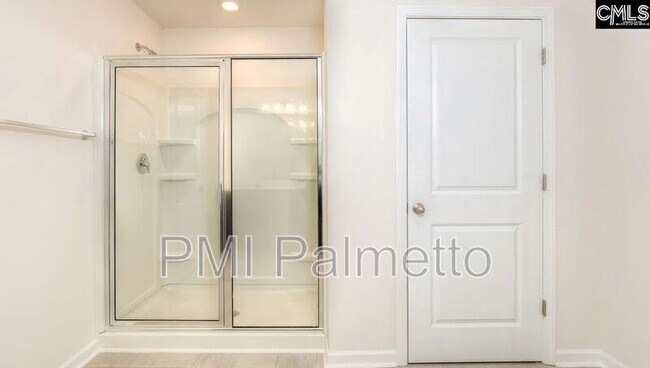 Building Photo - 2050 Elmridge Rd