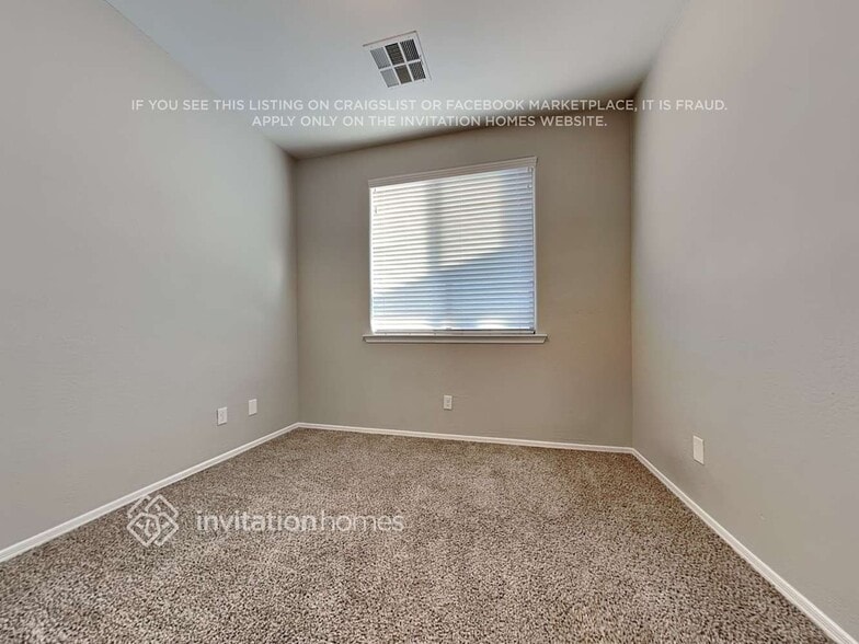 Building Photo - 3942 E Yeager Dr