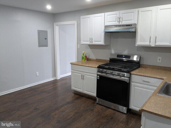 Building Photo - 100 Blackwood-Clementon Rd