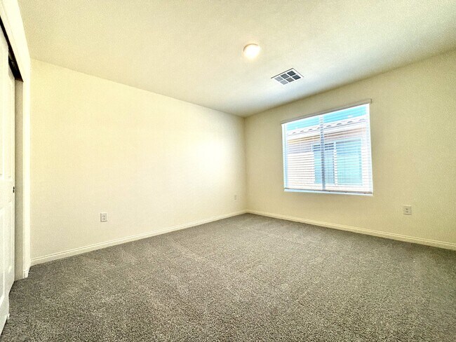 Building Photo - 4540 Bayley Skye Ave