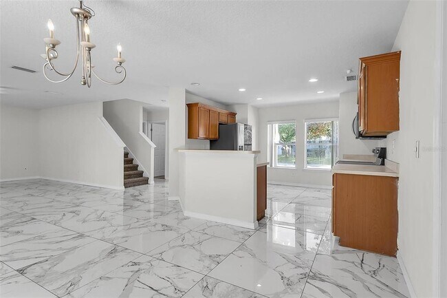 Building Photo - 81 Panorama Dr