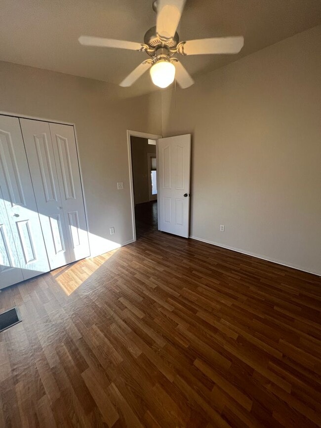 Building Photo - Unfurnished, 1-year long-term rental
