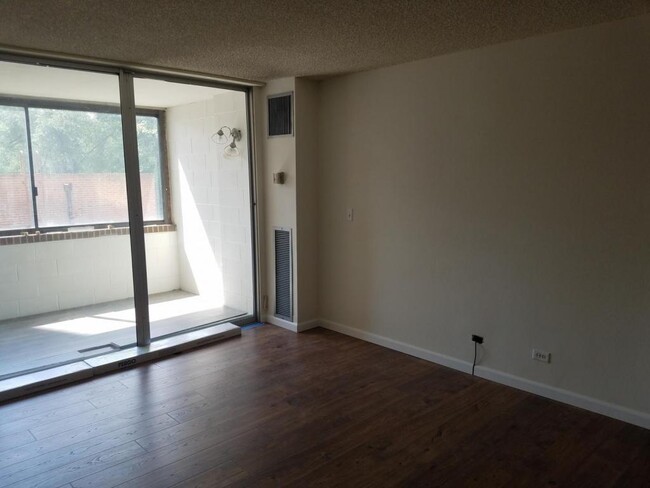 Primary Photo - 1850 Folsom St., Unit 206
