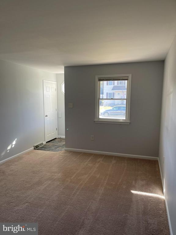 Building Photo - 21 Winard Cir