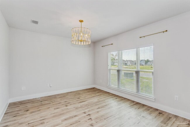 Building Photo - 3285 Southwind Dr