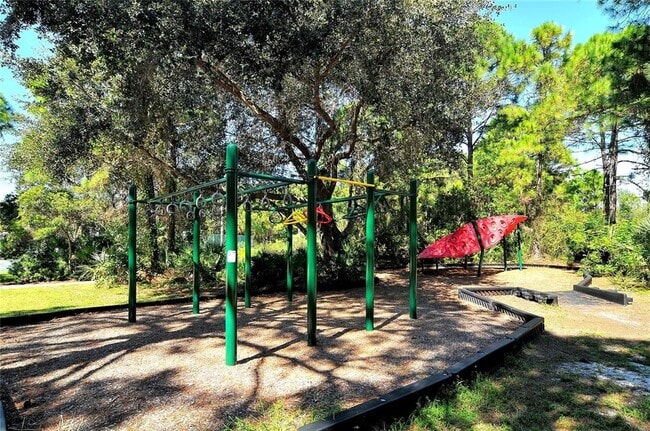 Building Photo - 4224 Central Sarasota Pkwy