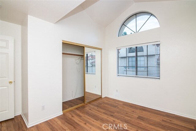 Building Photo - 2930 Montrose Ave