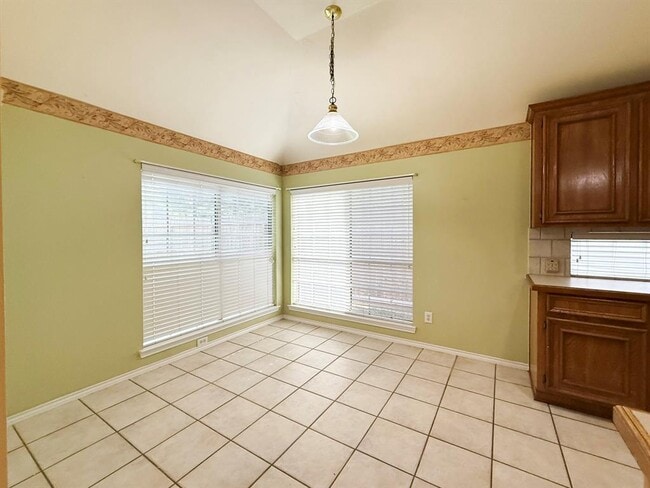 Building Photo - 2931 Quail Hawk Dr