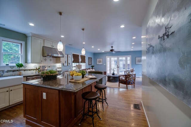 Building Photo - 584 Rosemont Ave