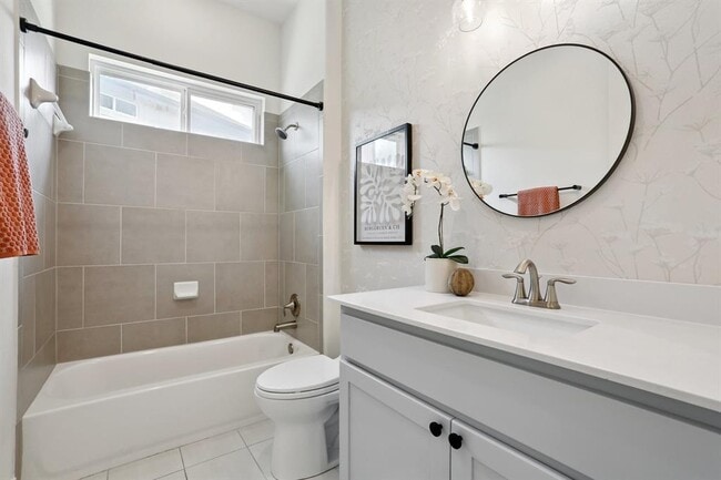 Building Photo - 4025 Lazy River Bend