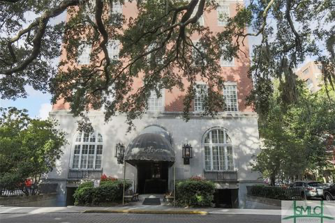 Primary Photo - 321 Abercorn St