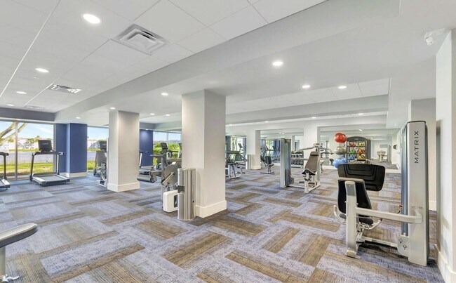 Building Photo - 6165 Sunny Pointe Cir