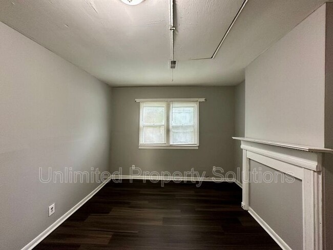 Building Photo - 1109 Fanning St