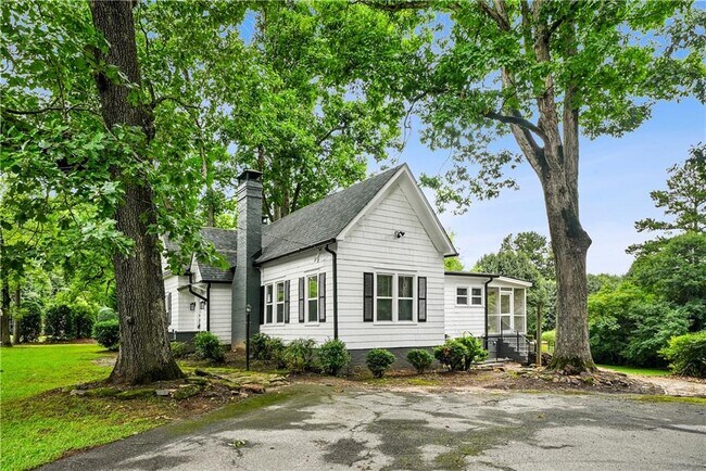 Building Photo - 5383 Tilly Mill Rd