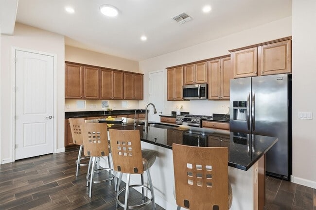 Building Photo - 4897 N 207th Ln