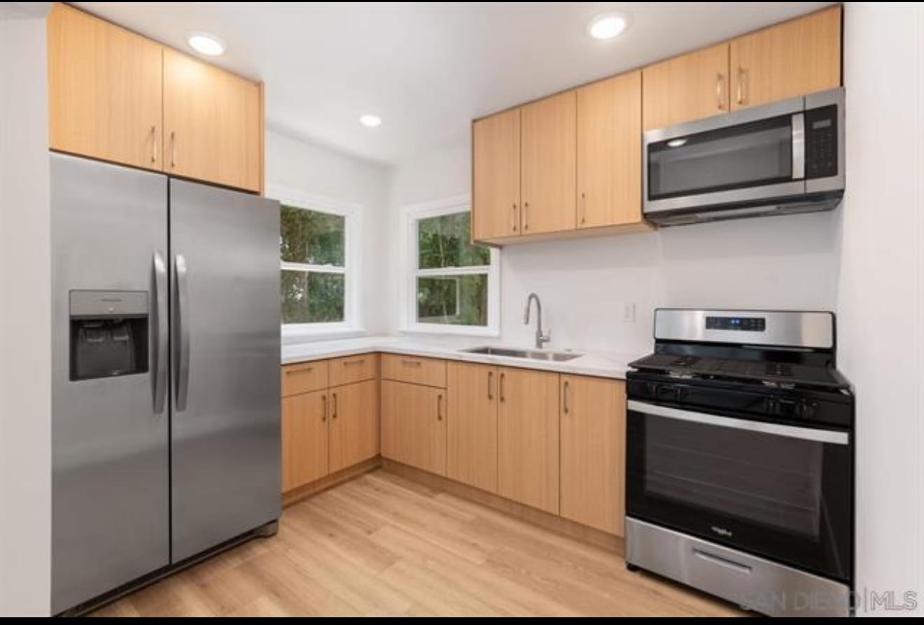 Kitchen - 4120 39th St