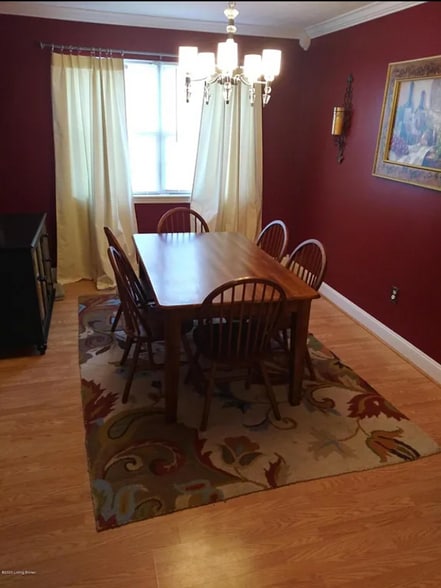 Building Photo - 143 Wiltshire Ave