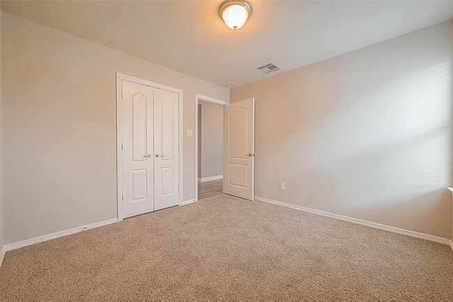 Building Photo - 223 Sintra Lk Wy