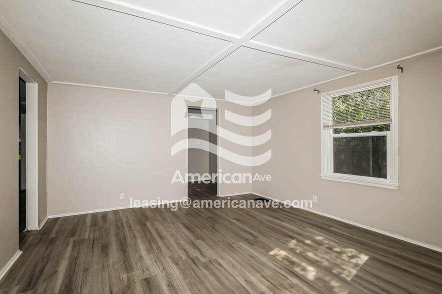 Building Photo - 1202 McKinley Ave