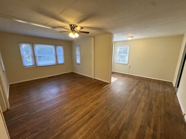 Building Photo - Five Points 3br House - Fall 2026 Prelease
