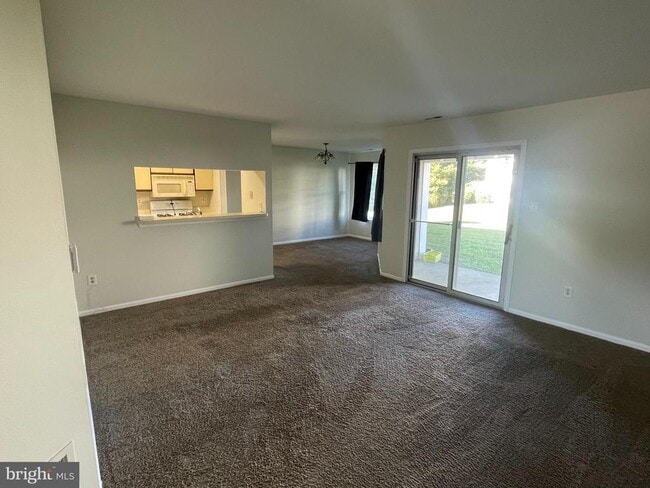 Building Photo - 230 Loring Ct