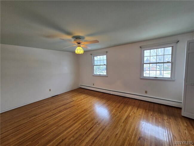 Building Photo - 2287 Long Rd