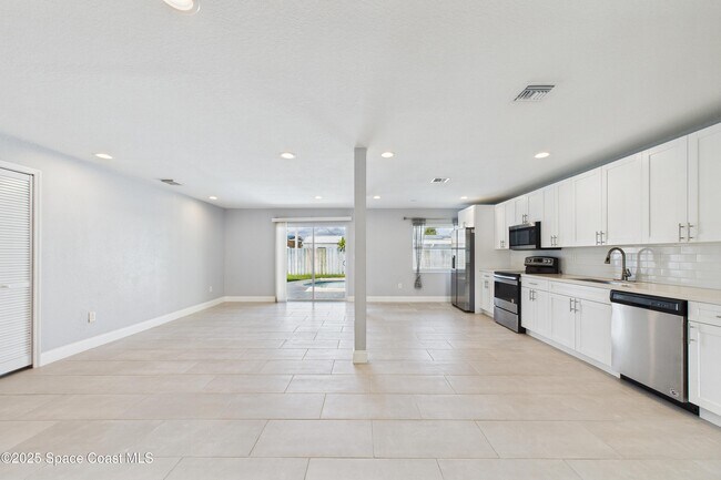 Building Photo - 1500 Dorsal St
