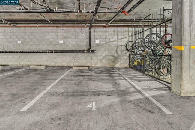 Building Photo - 1310 Creekside Dr