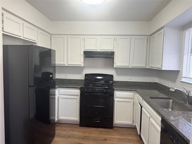 Building Photo - 14045 Maricella Ln