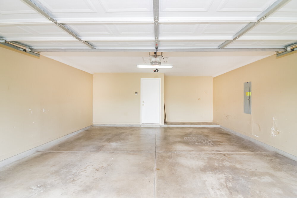 Building Photo - 1401 Carlton Ridge Dr