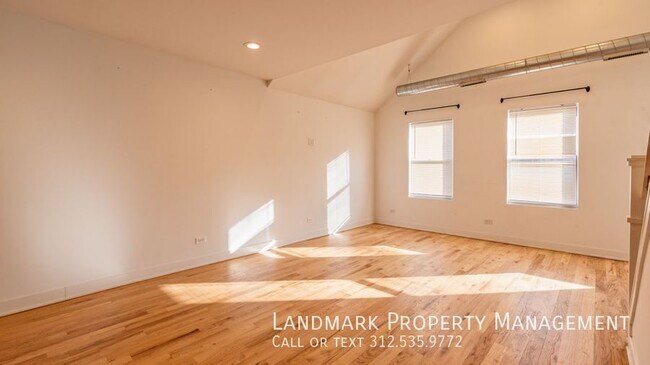 Building Photo - 2038 W 21st St