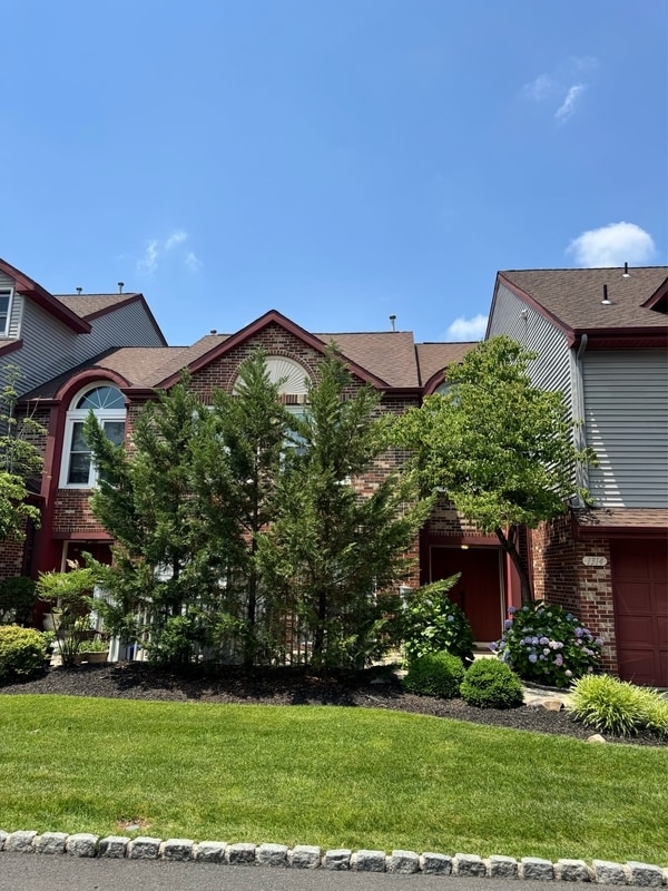 Building Photo - 1314 Chanticleer