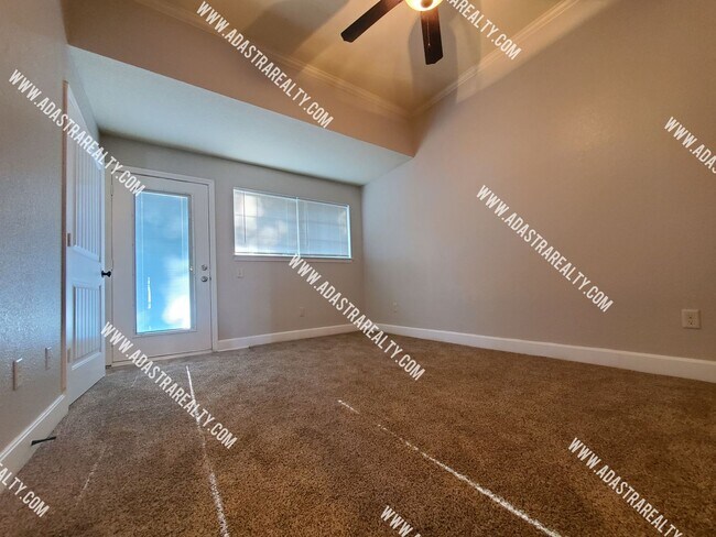 Building Photo - 8318 N Spruce Ave