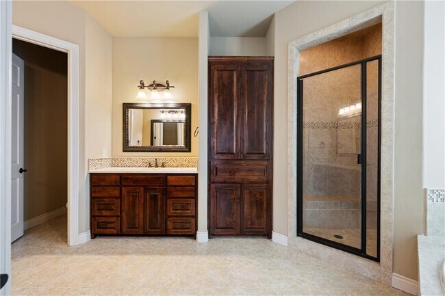 Building Photo - 1 Chandon Ln