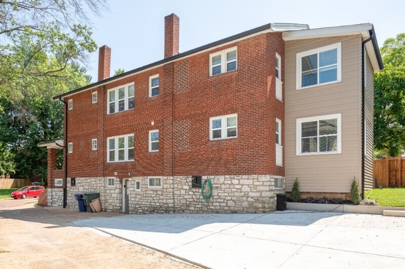 Building Photo - 1035 Grandview Pl