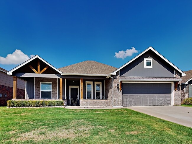 Primary Photo - 12220 N 130th E Ave