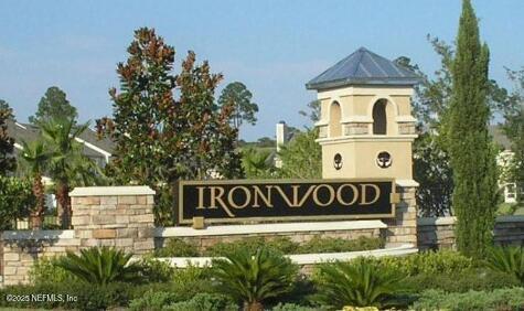 Primary Photo - 4238 Highwood Dr