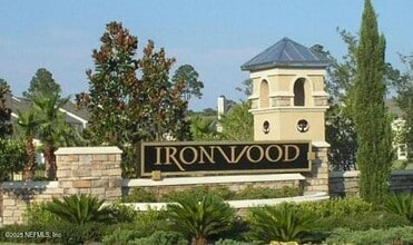 Building Photo - 4238 Highwood Dr