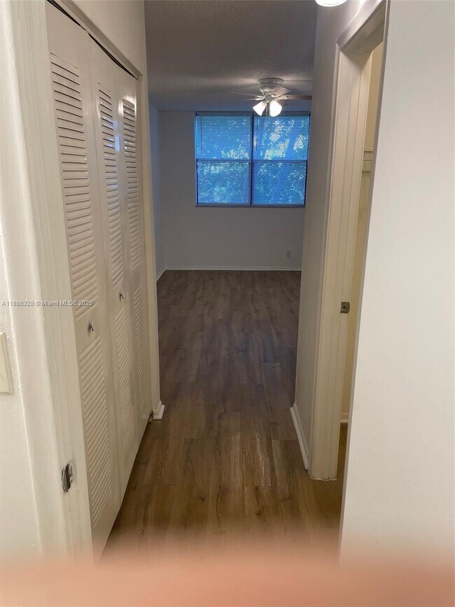 Building Photo - 2401 Riverside Dr